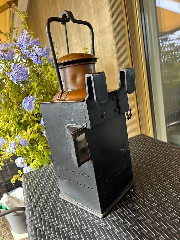 Lampade: Lampe de chemin de fer – Usato da Lausanne venduto da variva 2