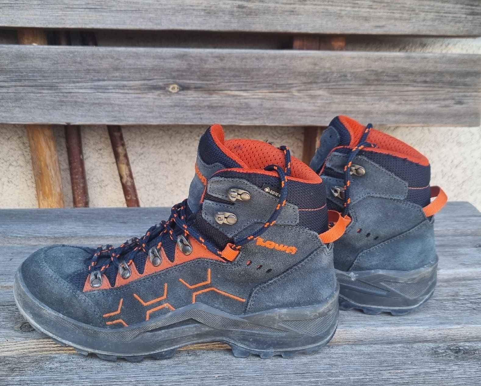 Chaussures hommes: Wanderschuhe  Lowa Gr.:38 – Neuf (Voir description) à Reichenbach i. K. par Uersu86