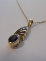 Echtschmuck: Anhänger Sambia-Amethyst, vergoldet