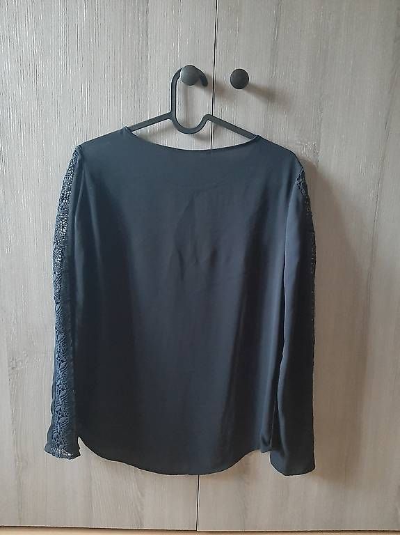 Zara Blusen: Zara Bluse in dunkelblau Gr. S – Gebraucht aus Marthalen von Jenny.Z 1