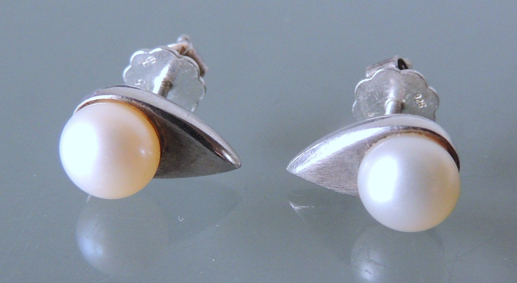 Orecchini pendenti & Orecchini a lobo: Silber 925 Zuchtperlen Ohrstecker 6 mm – Usato da Waldenburg venduto da schaller707