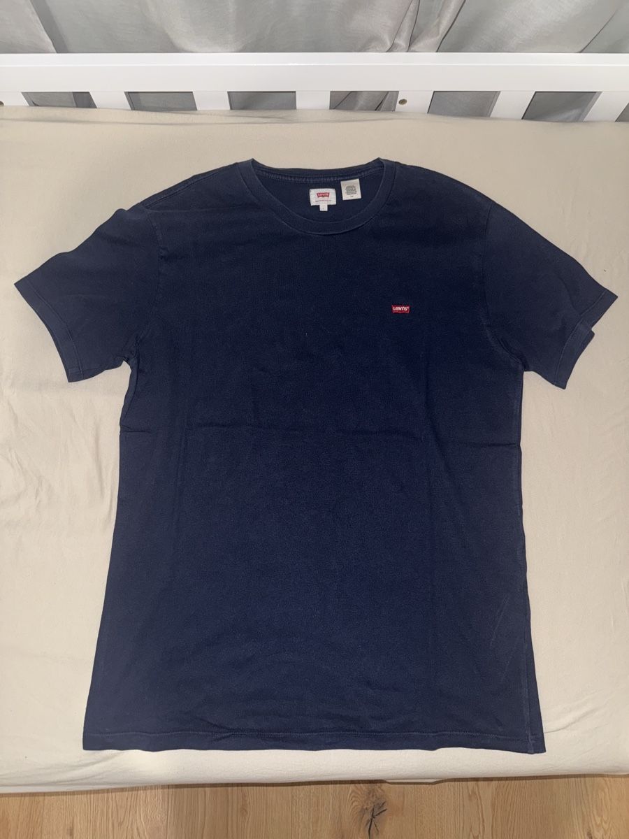 Levi's T-shirt: T-shirt Lewis bleu taille L – Nuovo (secondo la descrizione) da Villaz-St-Pierre venduto da dav_w66n