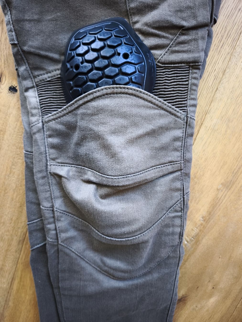 Pantaloni: Ugly Bros Bikerhose  – Usato da Unterägeri venduto da fisch67 9