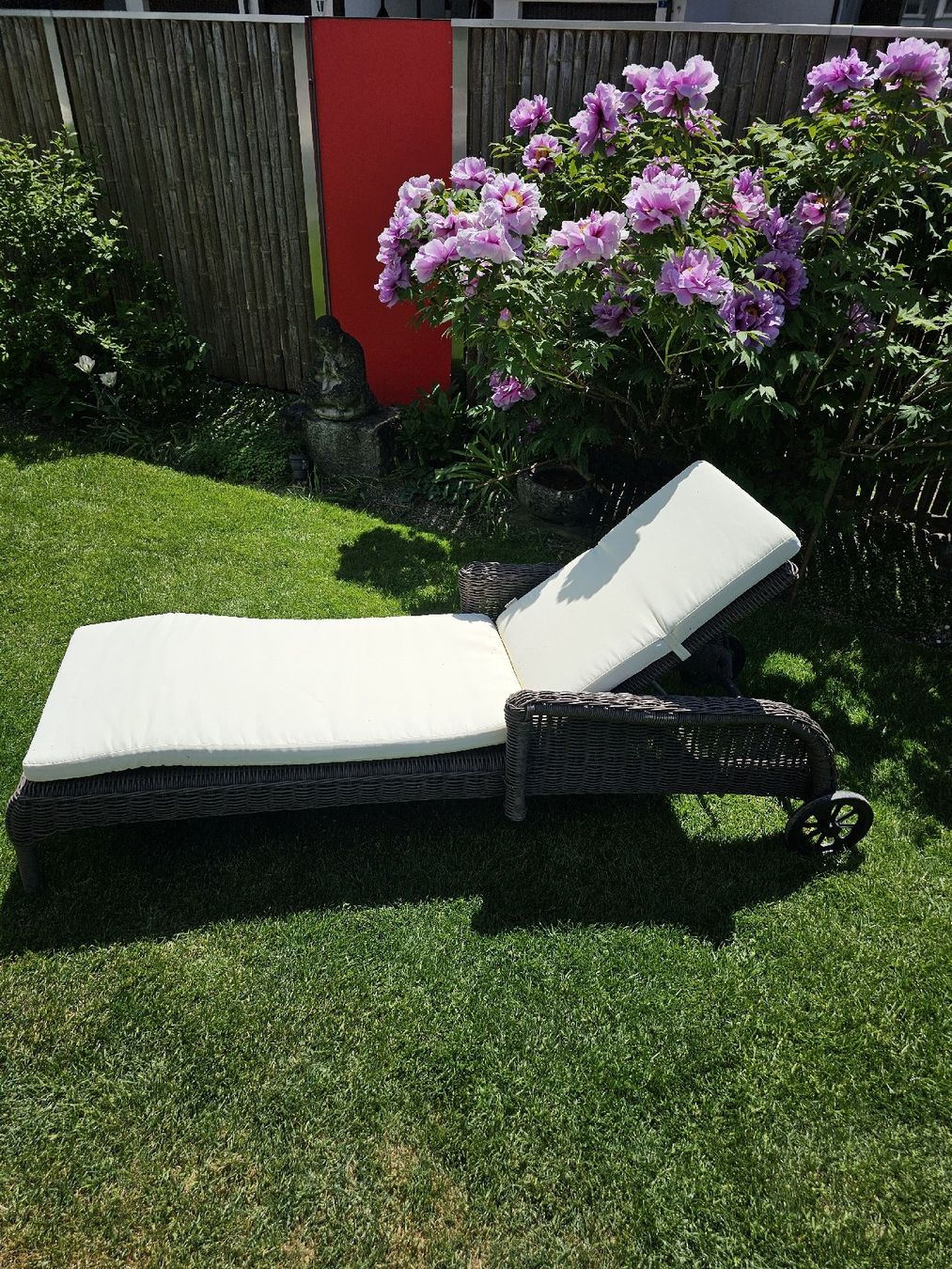 Chaises longues: Liegebetten – D'occasion à Wila par fra_6rvq