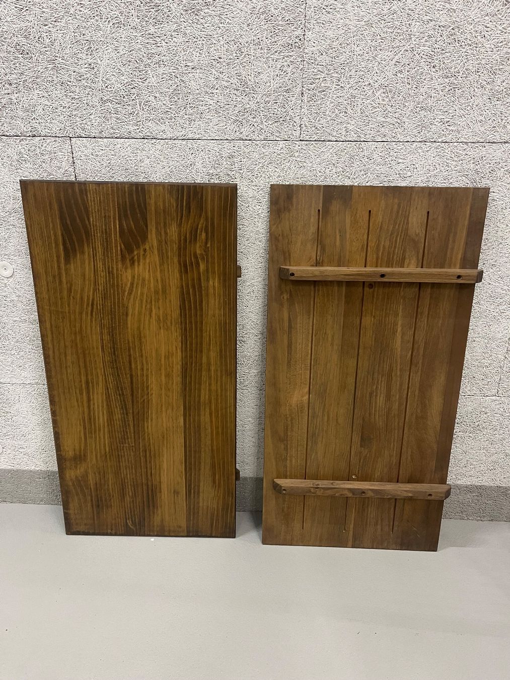 Tavoli: LaRedoute dark veneer dining table - Esstisch - 6-8 pax – Usato da Zürich venduto da eri_hm6j 4
