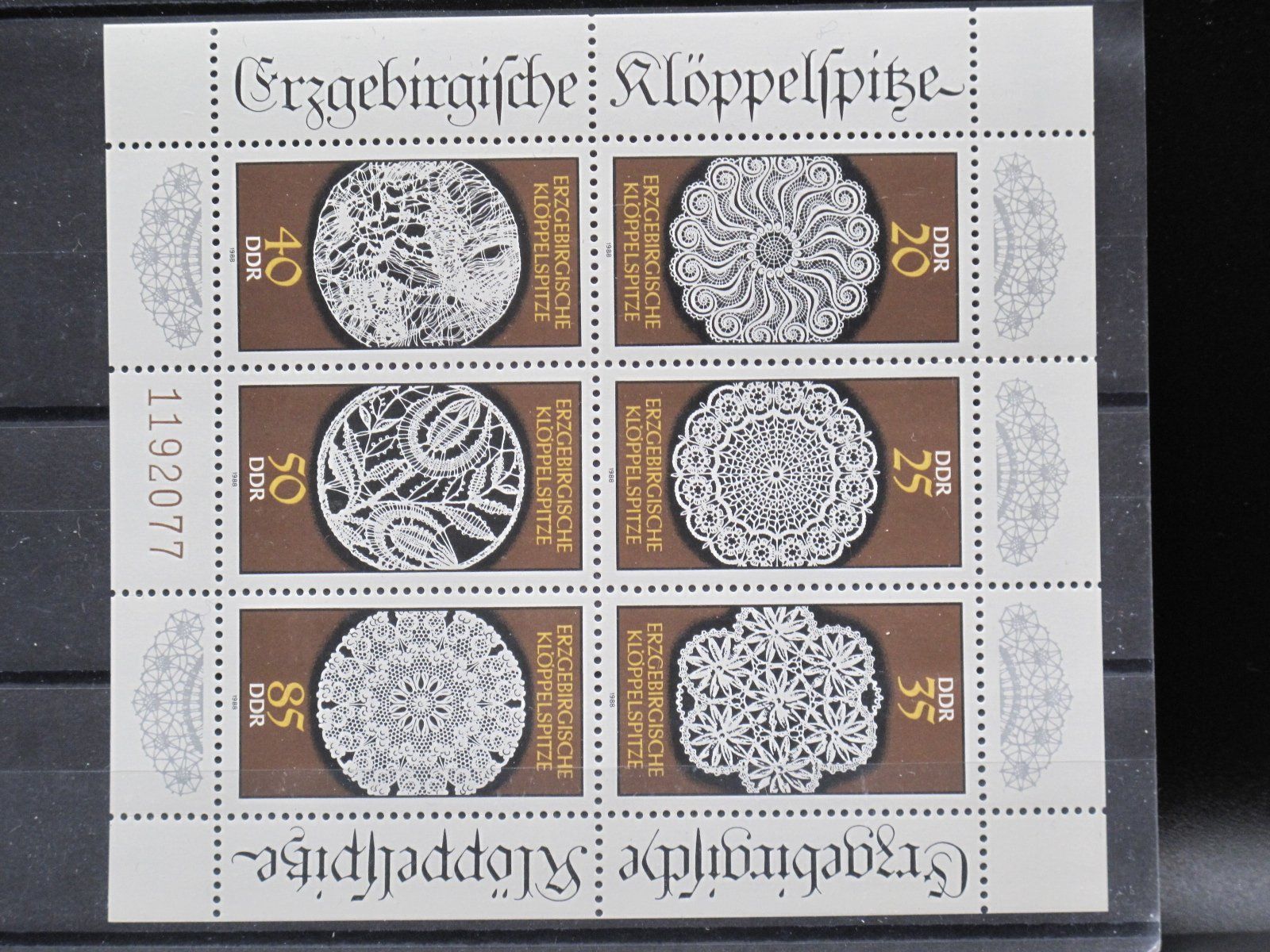 Tutti i francobolli: DDR 1988 Klöppelspitzen KB** – Usato da Wil SG venduto da fva01