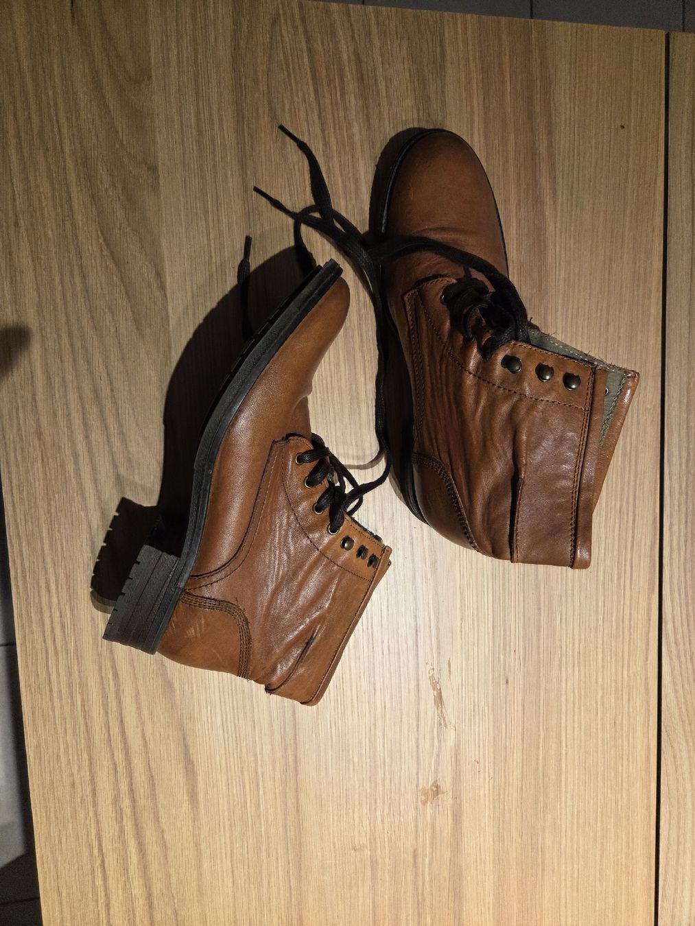 Buffalo Scarpe da donna: Elegante Lederstiefel Gr. 41 Buffalos – Nuovo (secondo la descrizione) da Selzach venduto da melaniepauli