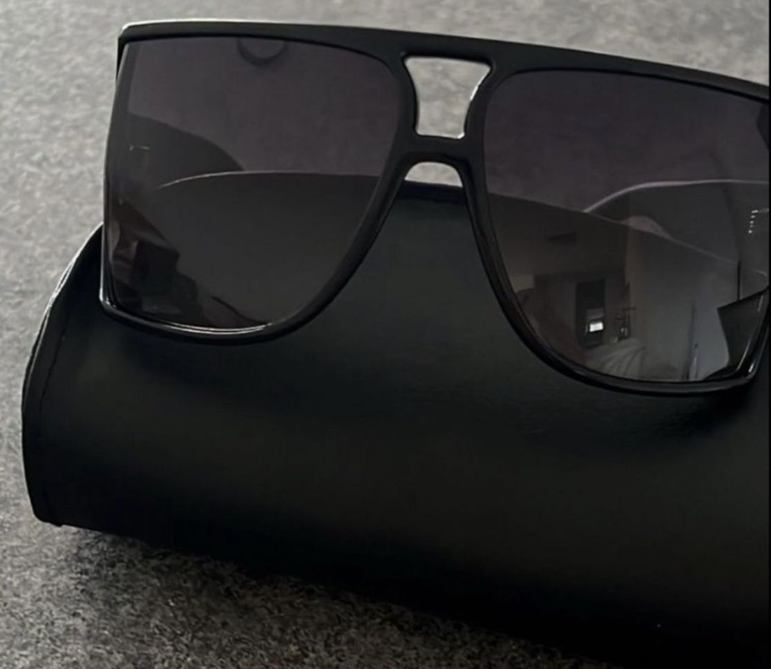 Givenchy Occhiali & Lenti: Sonnenbrille Givenchy – Usato da Kriens venduto da Modequeen8
