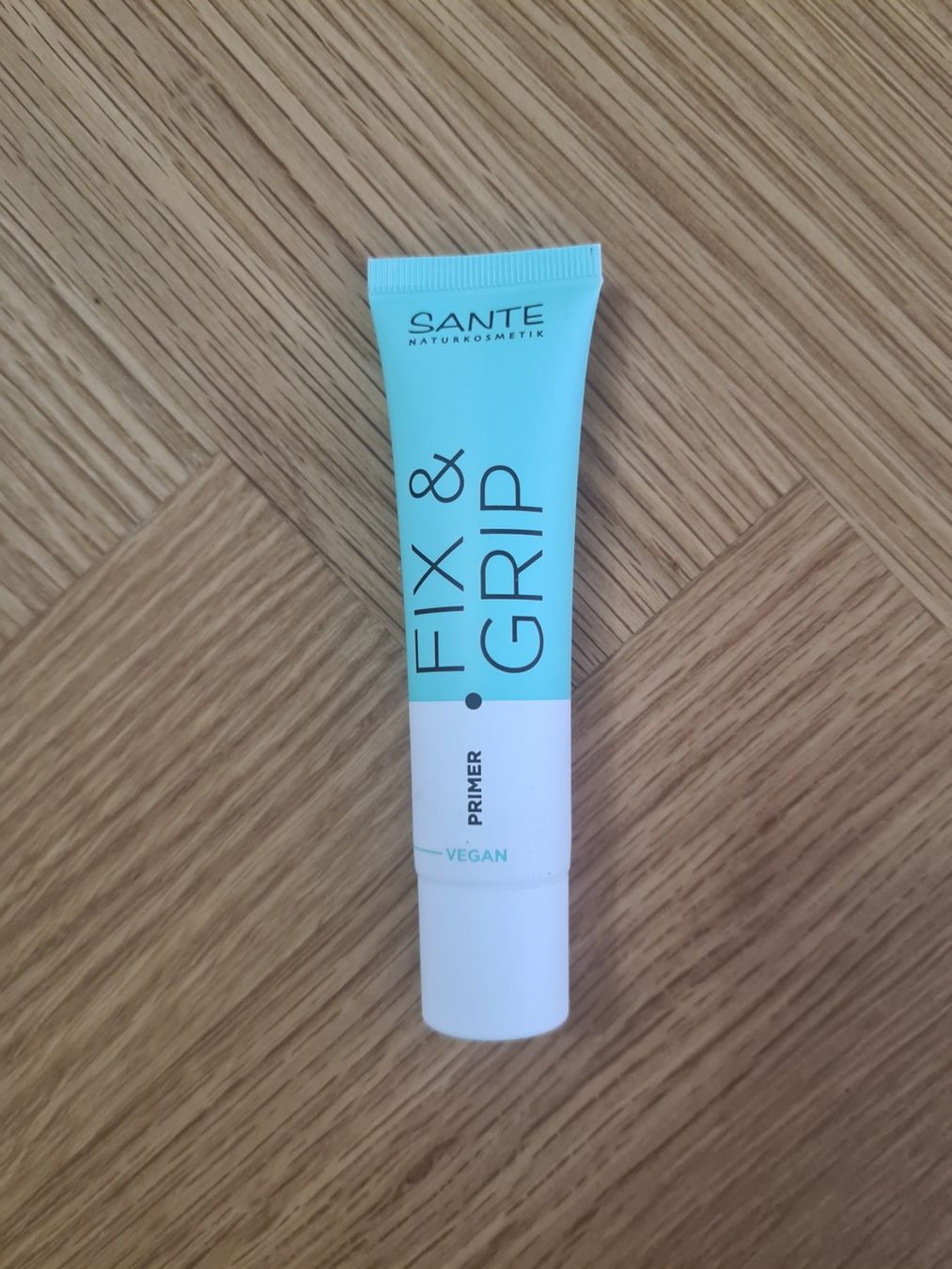 Make-up: Sante fix and grip primer – Gebraucht aus Emmenbrücke von Si_8