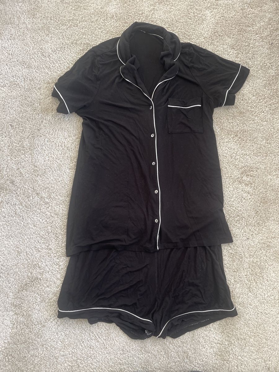 Negligees & Pyjamas: Pyjama-Set – Gebraucht aus Zürich von liz_l6f7