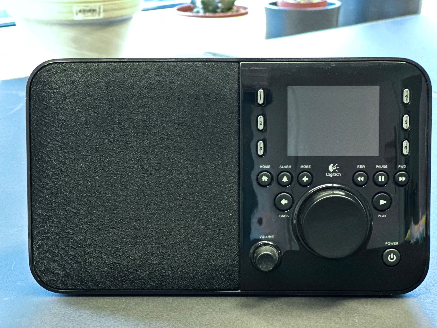 Logitech Radio: Logitech Squeezebox Radio schwarz – Usato da Zürich venduto da ong8 1