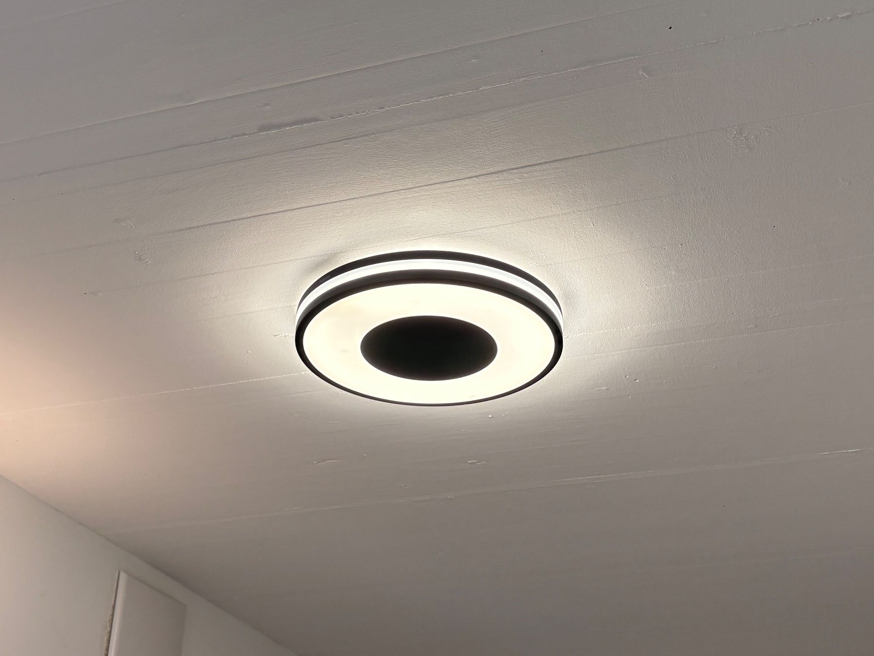 Philips Kronleuchter & Deckenlampen: Philips Hue Being Basis Deckenleuchte - Schwarz – Gebraucht aus Uetikon am See von gko_lpw8 4