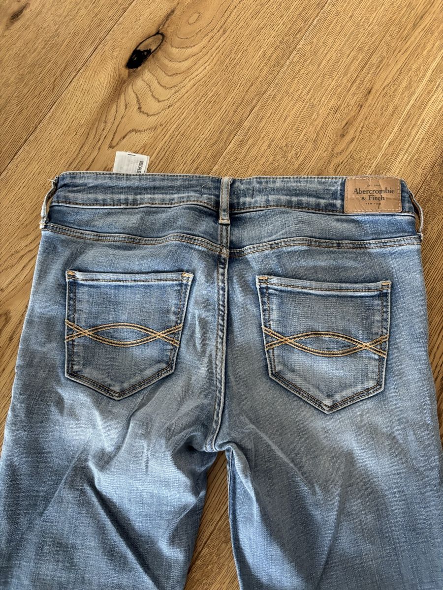 Abercrombie Jeans: Abercrombie & Fitch Jeans – Usato da Buttisholz venduto da Melsan 2