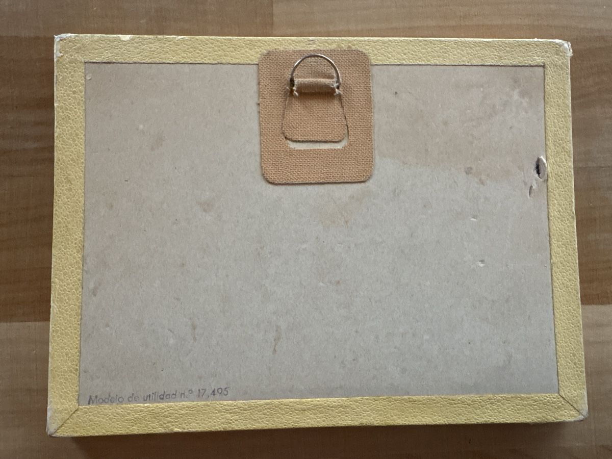 Foto & Immagini: Bild aus Holz 3D  – Usato da Rümlang venduto da euqinom16 2