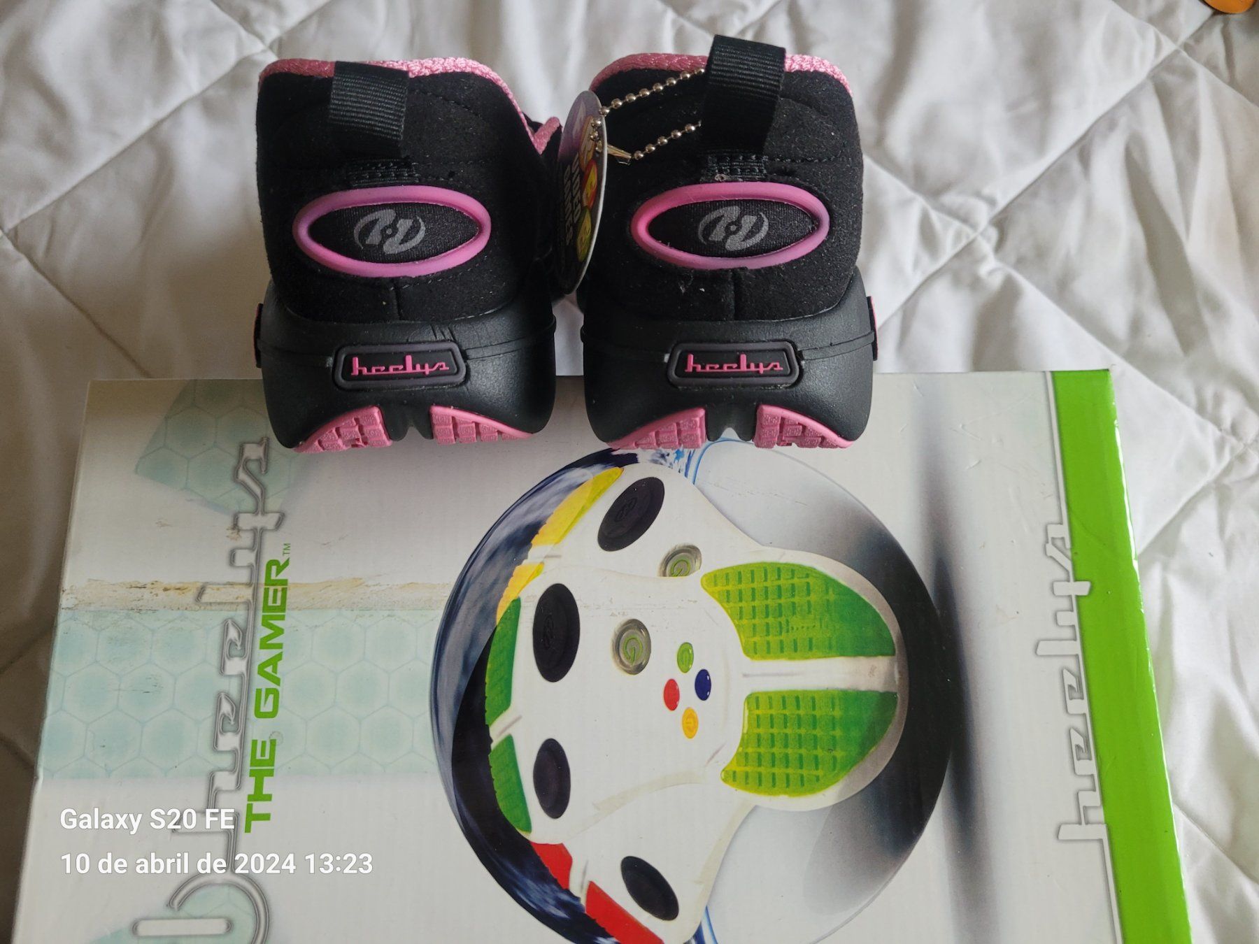 Scarpe da donna: Sneakers Hellys The  Gamer - 38/39 – Nuovo e nell'imballaggio originale da Romont FR venduto da moto41 3