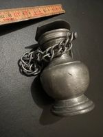 Antiker Zinnkrug mit Deckel und Kette, Sammlerstück! (54)