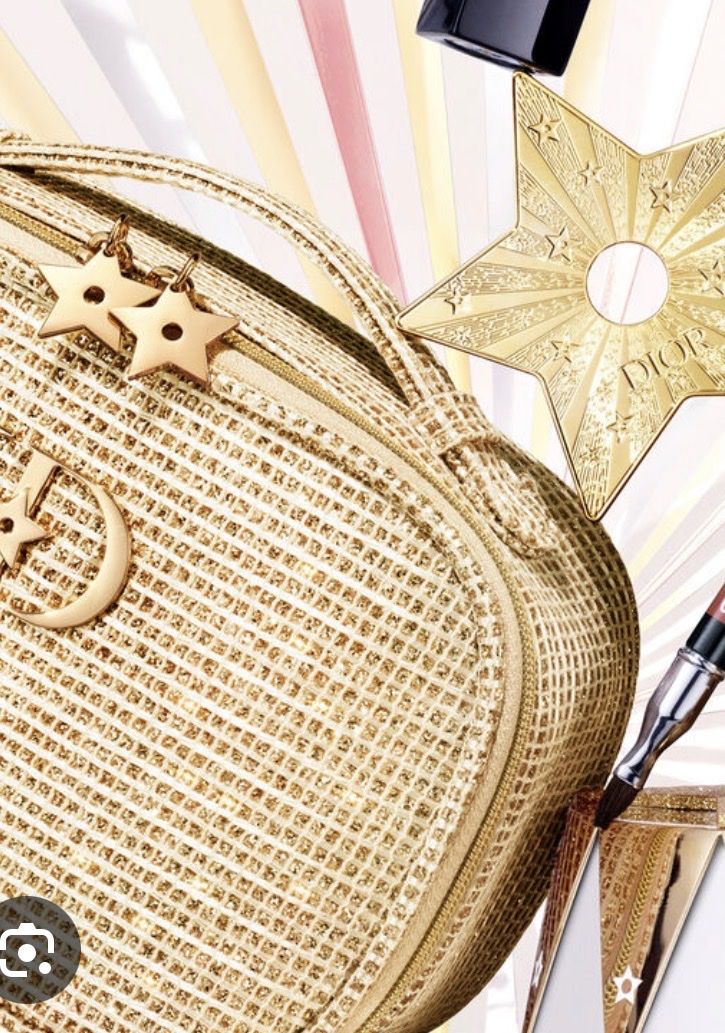 Dior Sacs femmes: Clutch Dior – D'occasion à Lausanne par Meganelausanne 1