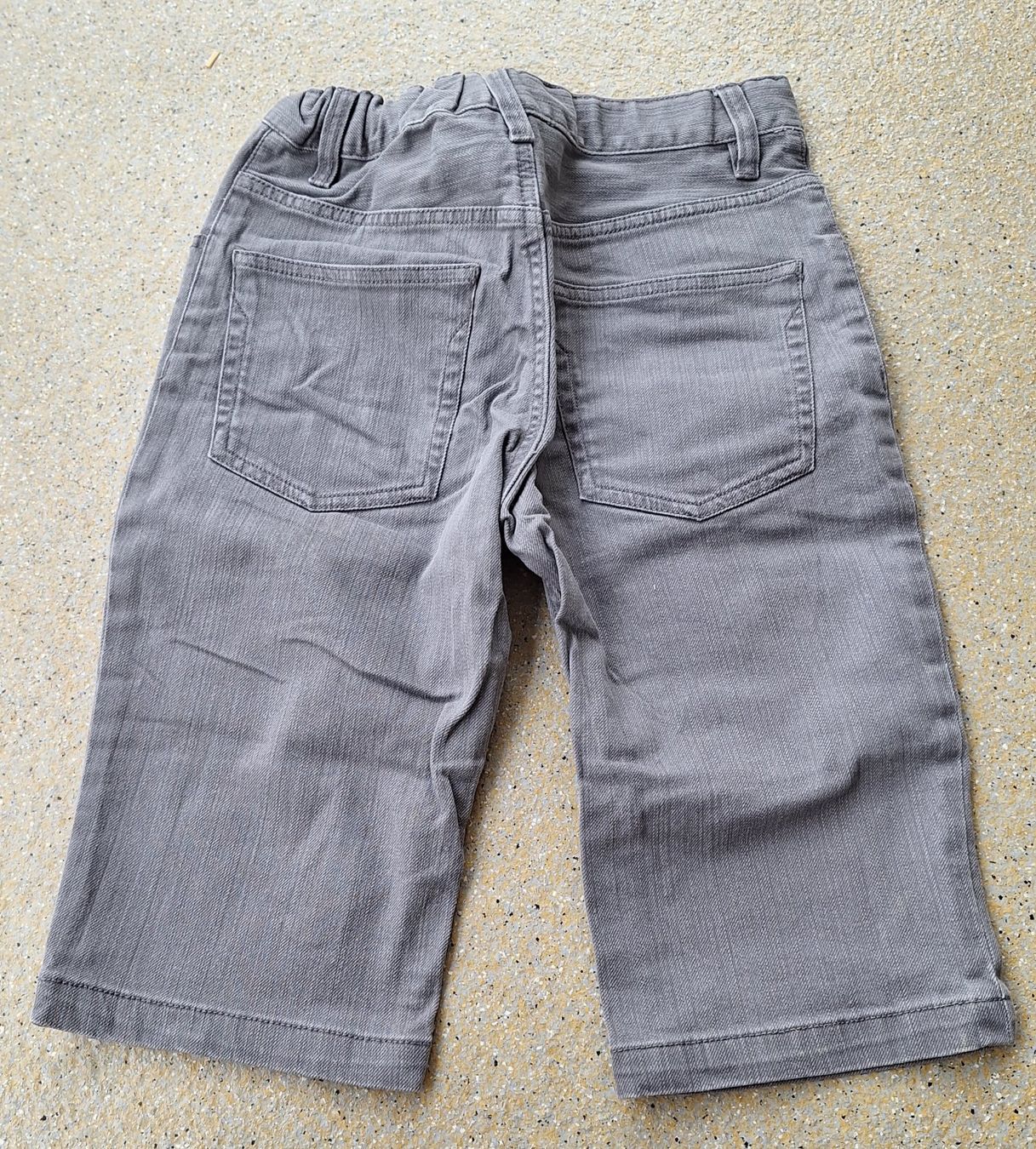 H&M Pantaloni: Kurze Hose (ca. Knielang) – Usato da Konolfingen venduto da rose999 1