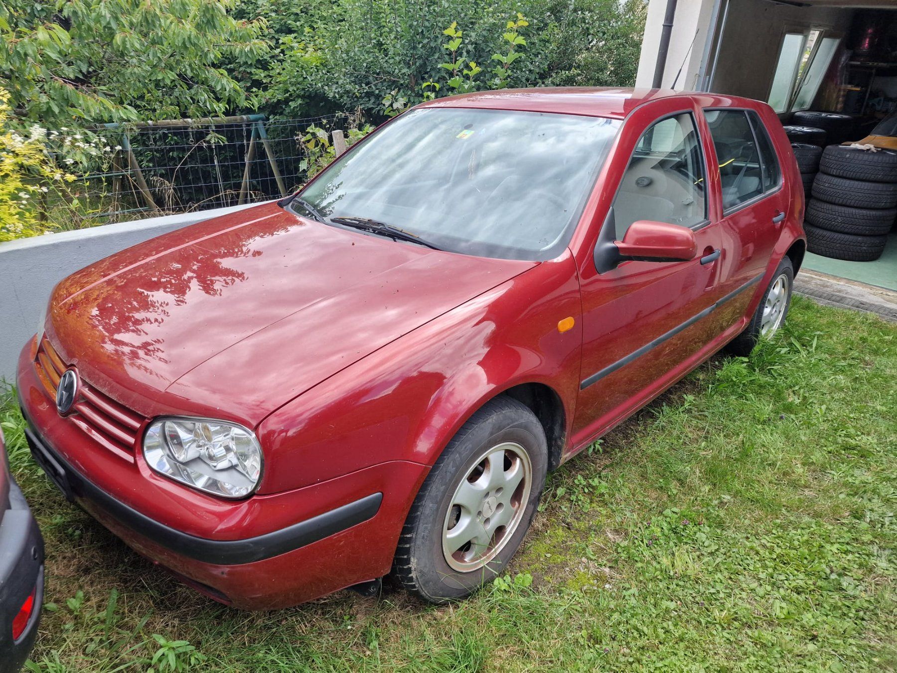 VW Automobili: Volkswagen Golf IV 1.6 – Usato da Carrouge VD venduto da Bogdan95 2