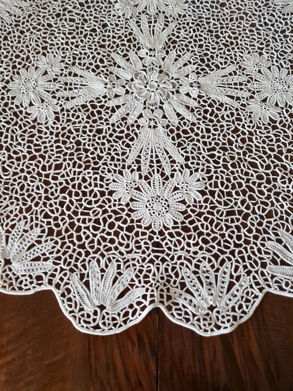 Altra biancheria da tavola: Rumänische Spitze Tischdecke Dm. 90cm – Nuovo (secondo la descrizione) da Bern venduto da Antikbatik 3