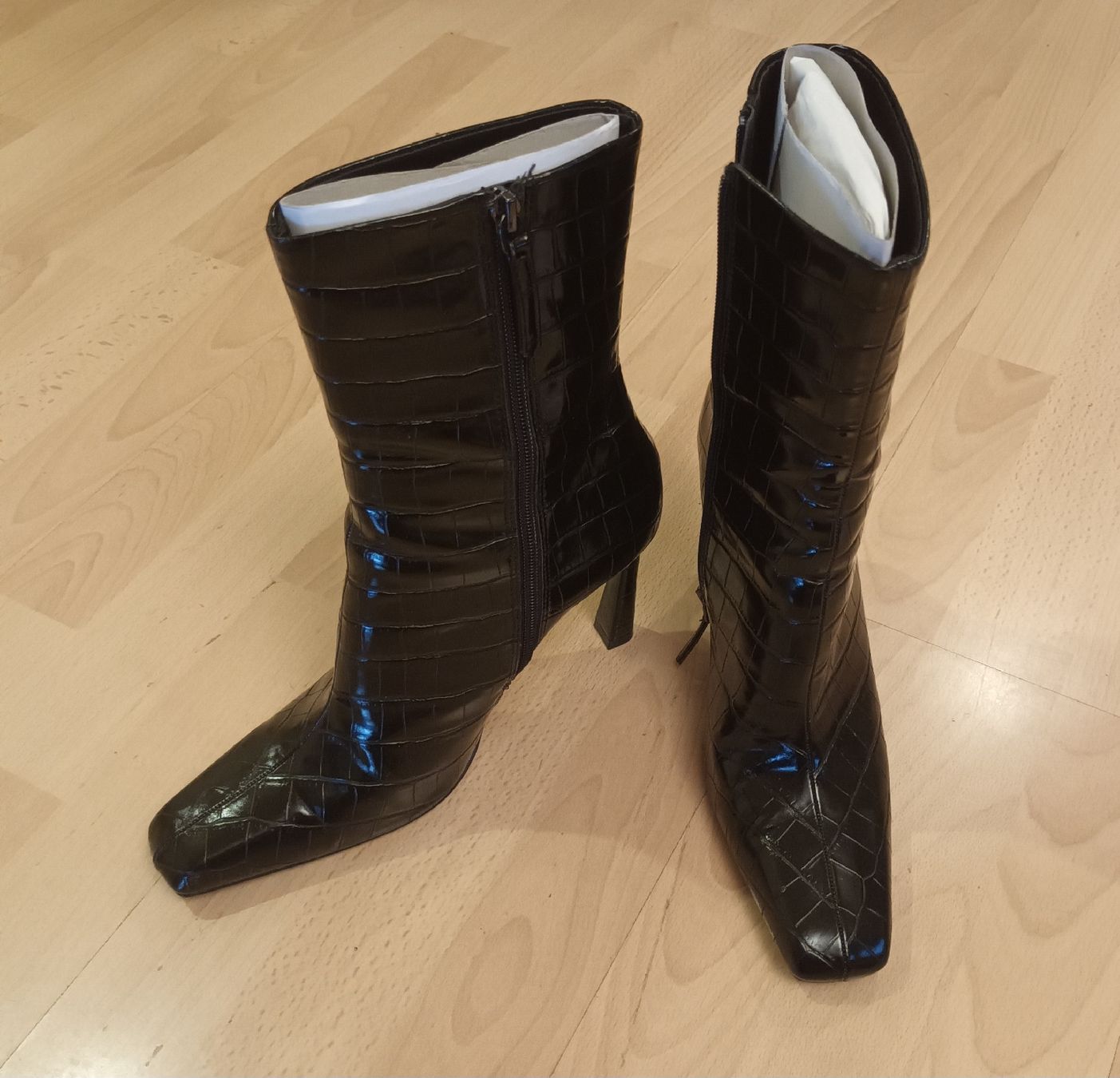 Mango Chaussures femmes: MANGO: Schwarze Stiefeletten, Grösse 40 – Neuf (Voir description) à Winterthur par Bartrg77 1