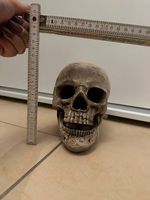 Deko Totenkopf Schädel Figur guter Zustand