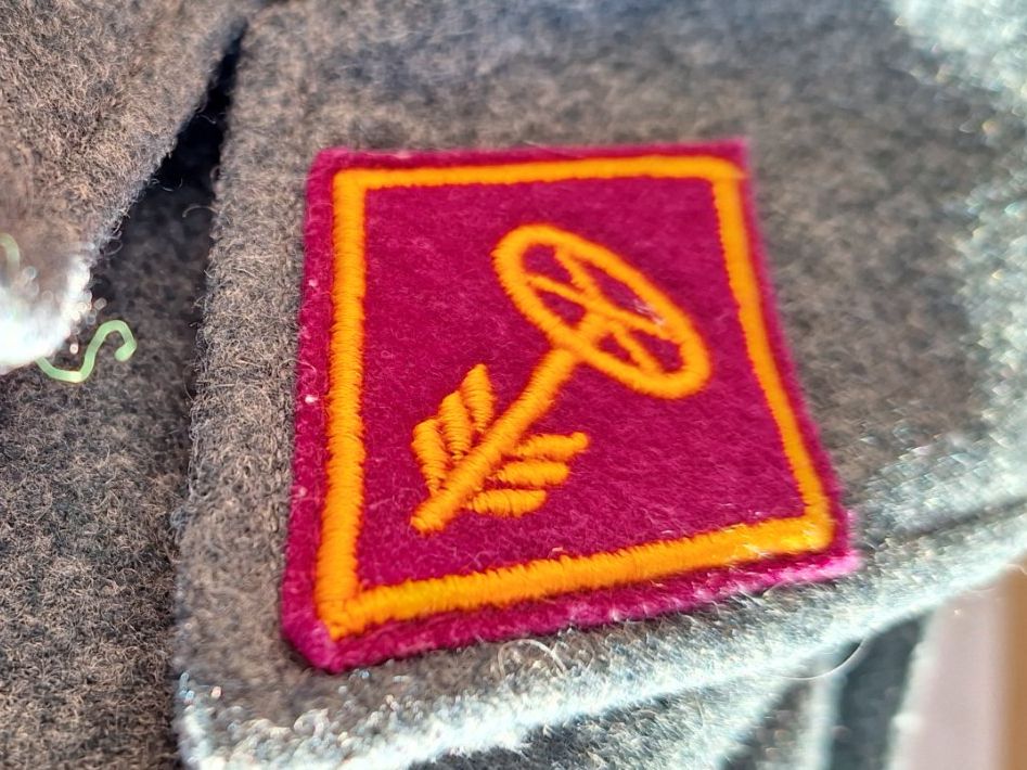 Schweizer Armee Uniformen: MILITÄRUNIFORM MOTORRADFAHRER GR 48/50 – Gebraucht aus Huttwil von Kunterbuntli 4