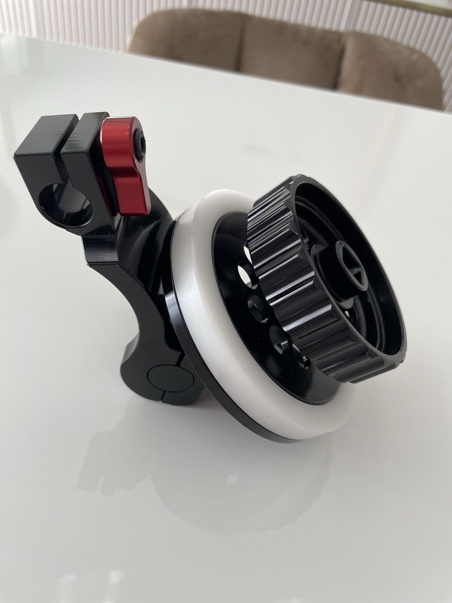 Supporti a parete: Follow Focus Lourd et Smooth pour camera – Nuovo (secondo la descrizione) da Bottens venduto da 2Lens