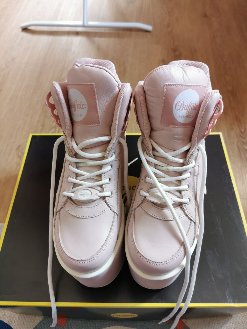 Buffalo Scarpe da donna: Buffalo Plateau Sneaker Gr. 38 – Nuovo (secondo la descrizione) da Frauenfeld venduto da Shiranui 1