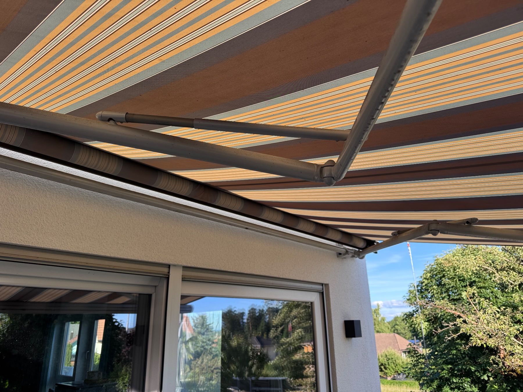 Tende da sole: Markilux Elektrische Sonnenstore – Usato da Lommiswil venduto da Daniro 2