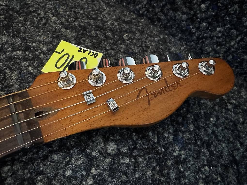 Strumenti musicali: Fender Player Acoustasonic Telecaster – Usato da Morges venduto da GvnMusic 1