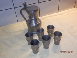 Zinnkanne mit 6 Becher,  Waadtland