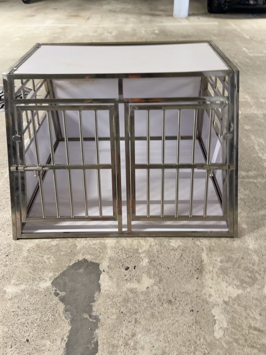 Cages, transport & sécurité: Hundebox – D'occasion à Basel par Caveli 1