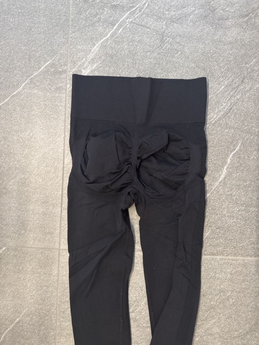 Leggings: Push up leggins size S – Usato da Porza venduto da kaj_d5q7 1