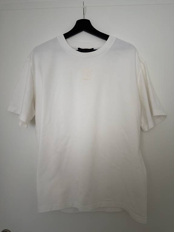Louis Vuitton T-shirt: T-Shirt Louis Vuitton – Usato da Giubiasco venduto da mat_n8k5 1