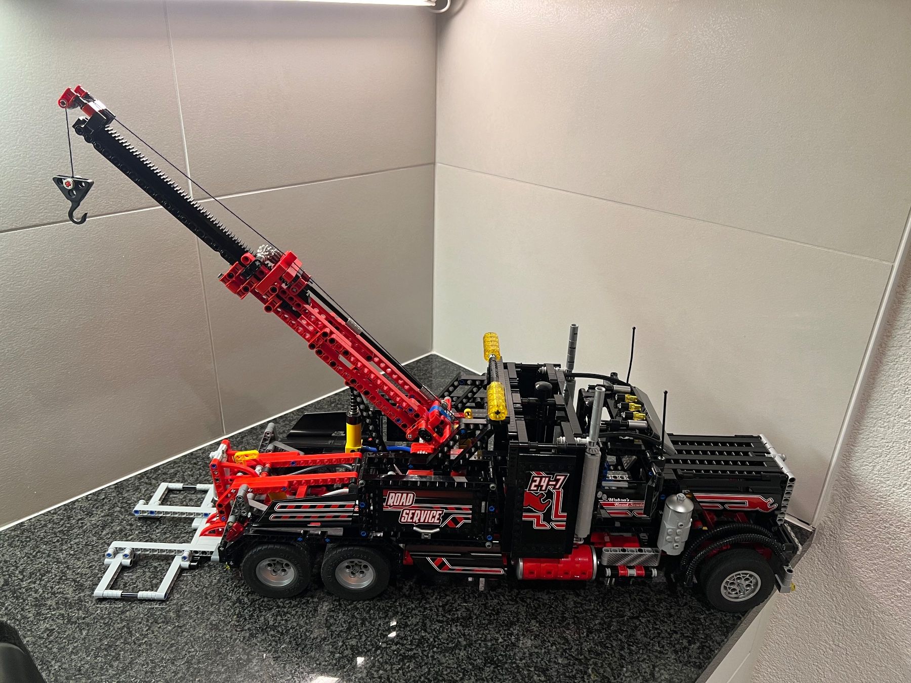 Lego Kit di costruzioni: Lego Technic abschleppwagen 8285 – Usato da airolo venduto da unimo78 6