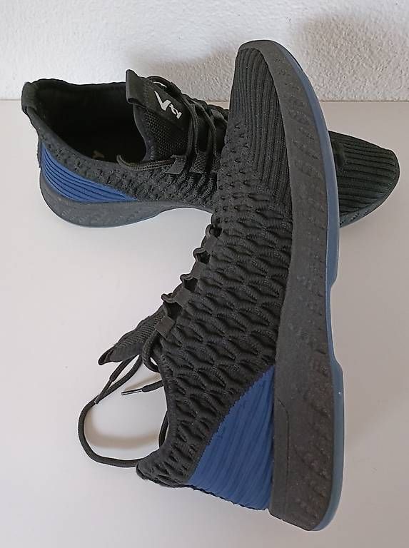 Scarpe da uomo: Schuhe Herren / Sneaker / Freizeitschuh VTY / Grösse 44 – Usato da Seedorf UR venduto da Chiefaid 1