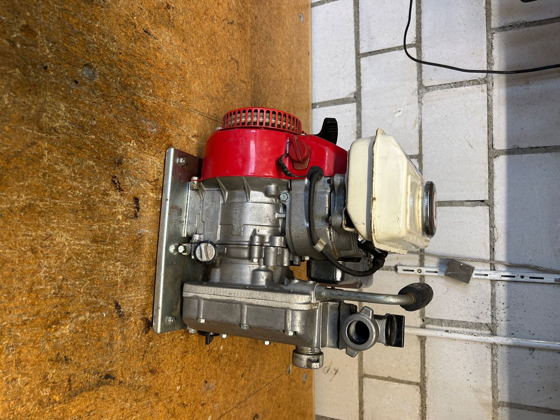 Honda Pompe & Parti di ricambio: Honda WB10 Wasserpumpe – Usato da Birr venduto da antigo1 1