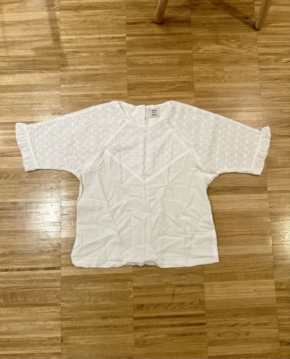 Camicette: White blouse – Nuovo (secondo la descrizione) da Adliswil venduto da avatar83