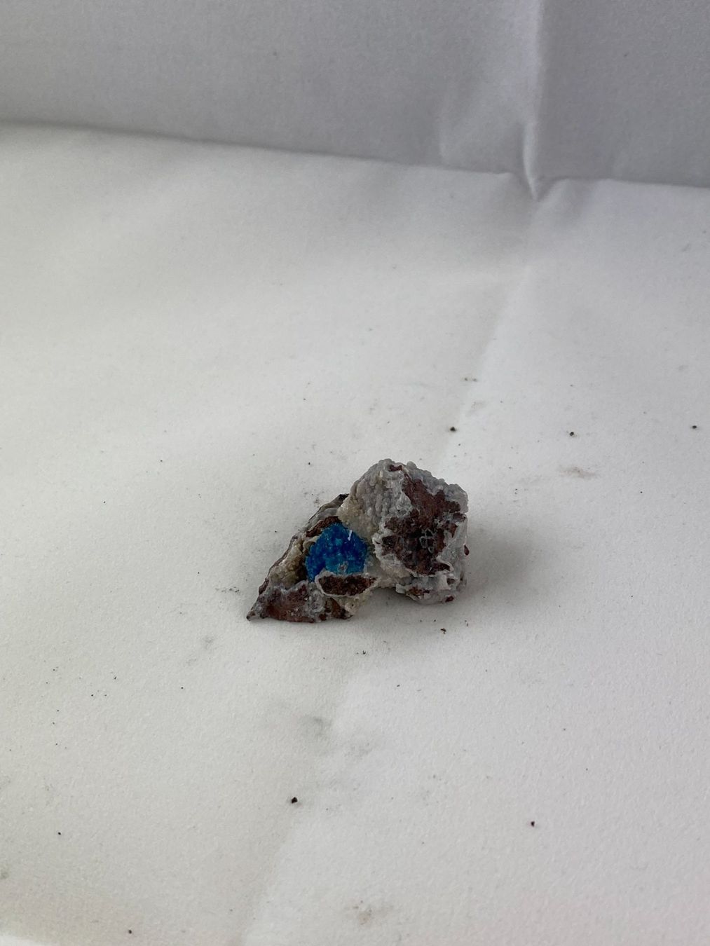 Minerali & Pietre curative: Cavansit 3.7cm 2.4cm 2.1cm 17g – Usato da Schinznach Bad venduto da Prosperos 7