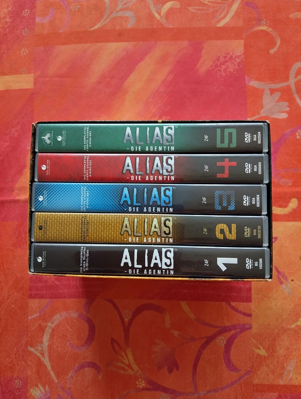 Tutti i DVDs: ALIAS  Komplettbox  Deutsch – Usato da Rüschlikon venduto da Schildchroetli