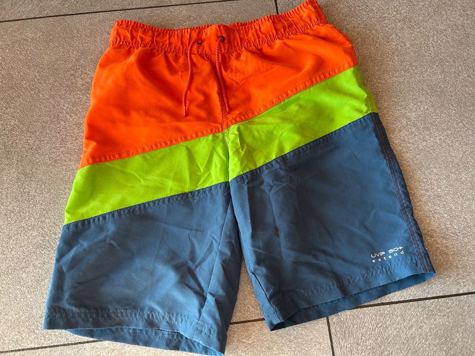 Costumi da bagno: Badeanzug UVP50 Gr 164 – Usato da Arbedo venduto da nadia1973