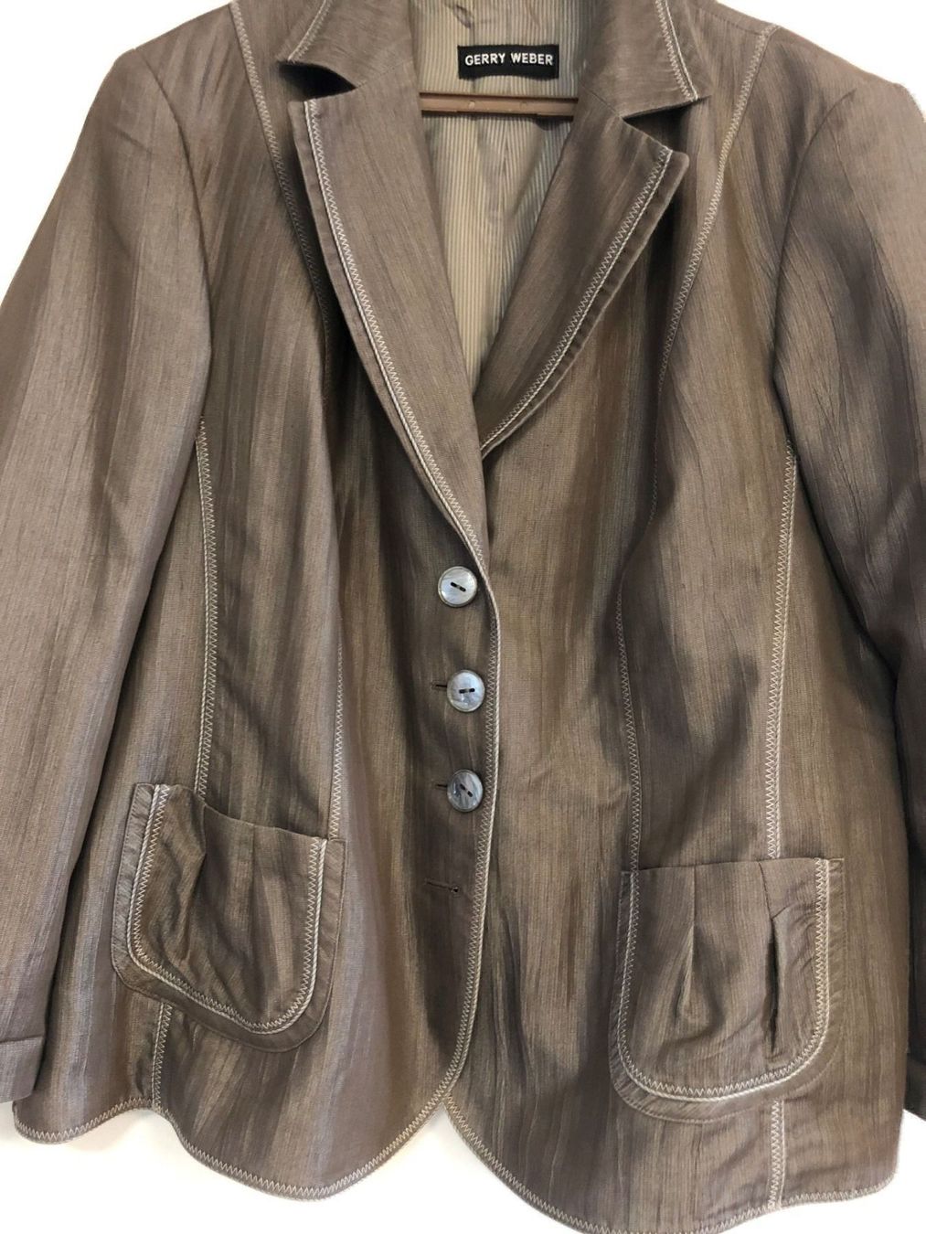 Gerry Weber Giacche: Blazer Marke Gerry Weber ! Gr. 46 ! – Usato da Brügg BE venduto da better14 1