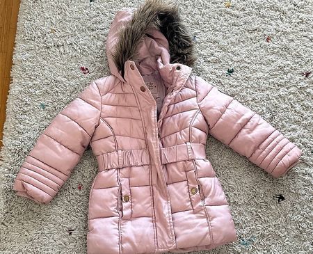 À vendre veste hiver chaud rose taille 98 (3ans )