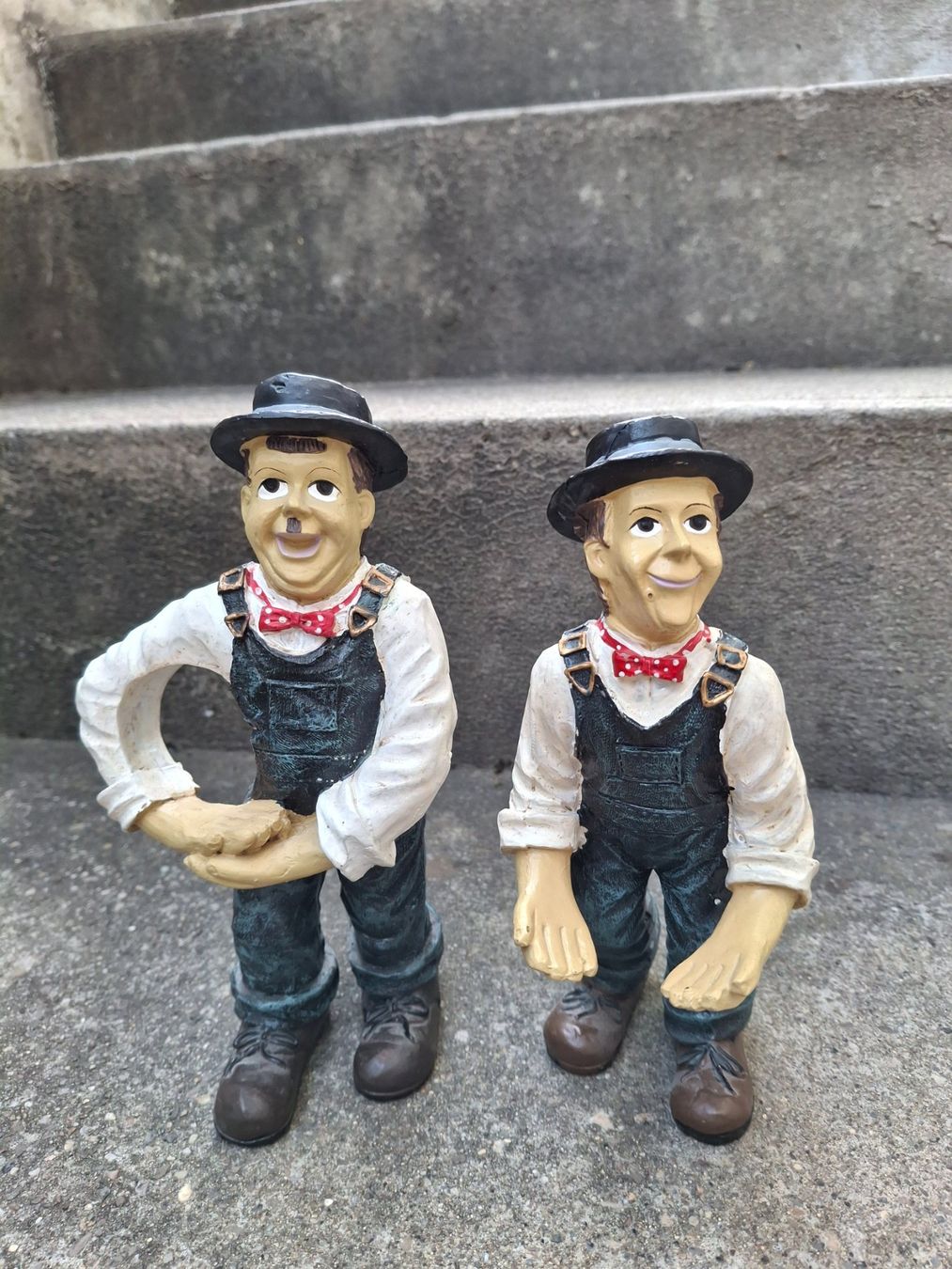 Statuette: Figuren Set STAN & OLI / DICK & DOOF – Usato da Horriwil venduto da TOKYONIGHTS