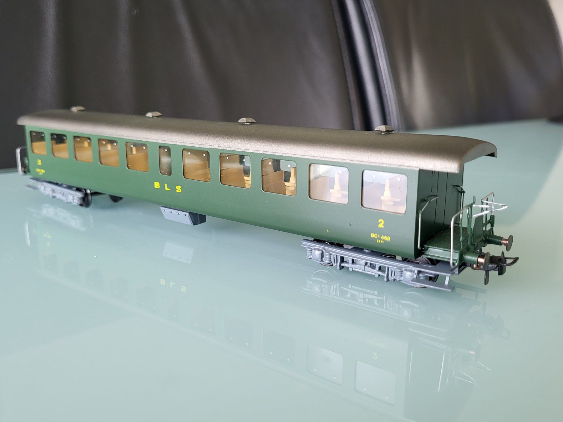 Metropolitan Modellini di ferrovie: H0  Metropolitan  BLS  BCi4  Epoche III – Nuovo (secondo la descrizione) da Oberburg venduto da sensetal 7
