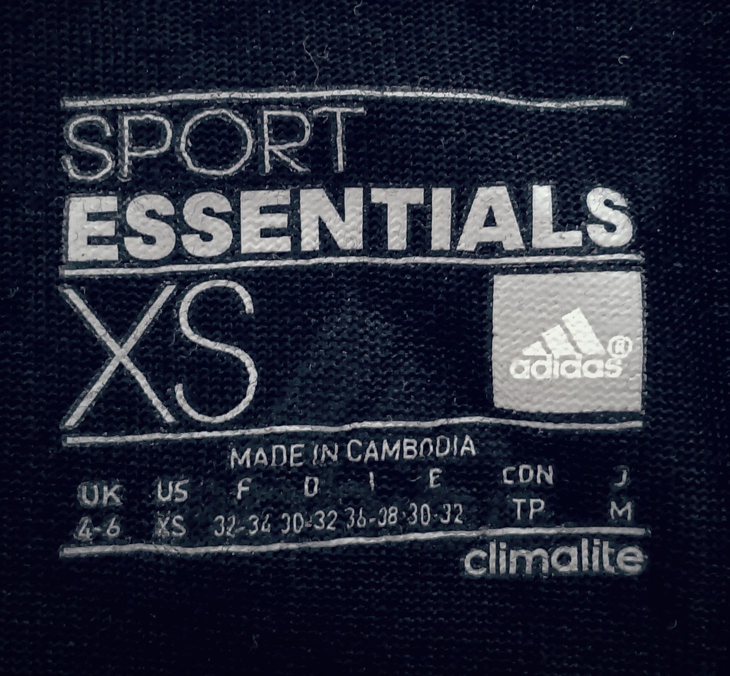 Camicette, T-shirt & Top: Tanktop ADIDAS Essentials Damen/Mädchen Gr. XS – Usato da Aarau venduto da Yeeaaah 1
