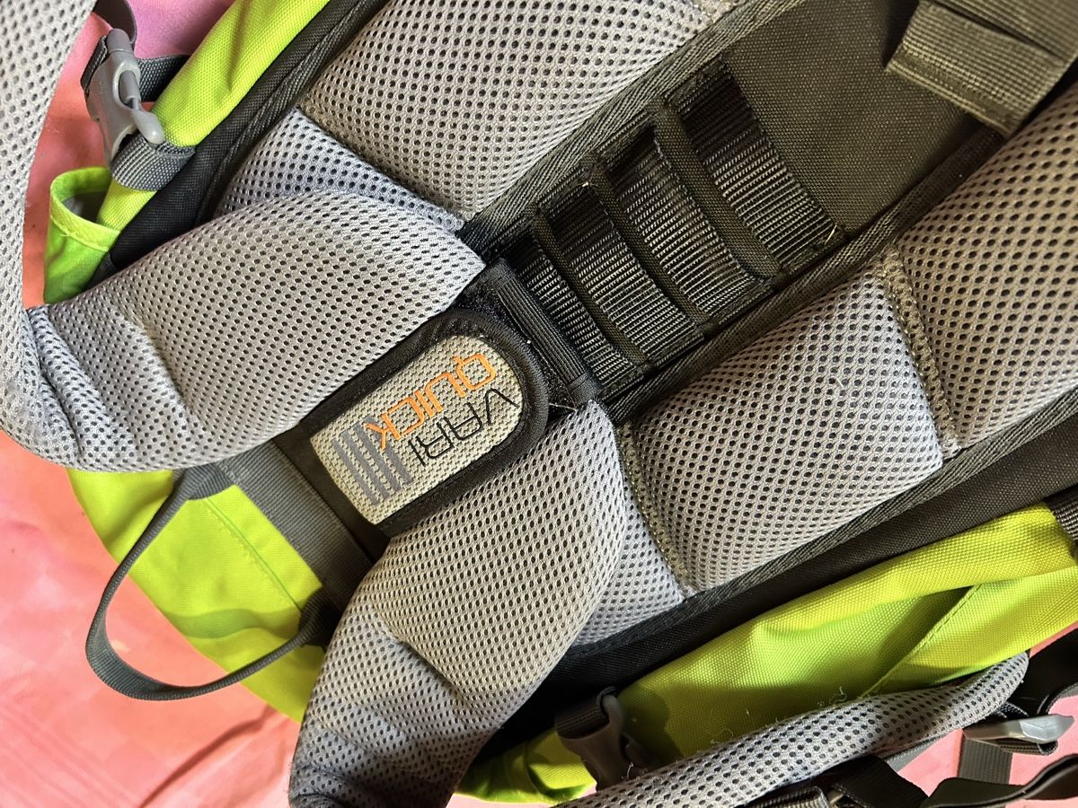 Deuter Rucksäcke: Rucksack Deuter Fox 30 grün gebraucht – Gebraucht aus Bremgarten b. Bern von Thermes 2