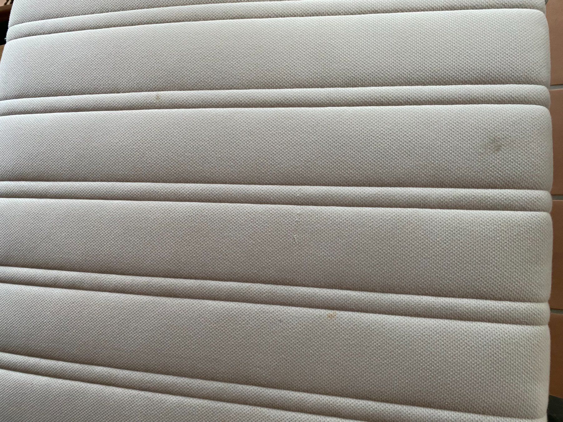 Ikea Matelas: Matratze 80cm x 200cm – D'occasion à Obergoldbach par bstailslide 2