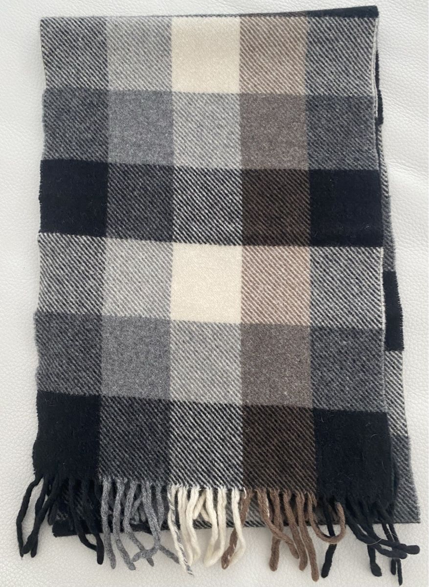 Foulard & Sciarpe: Papillon 100% Lambswolle schal – Usato da Opfikon venduto da Luis144 5